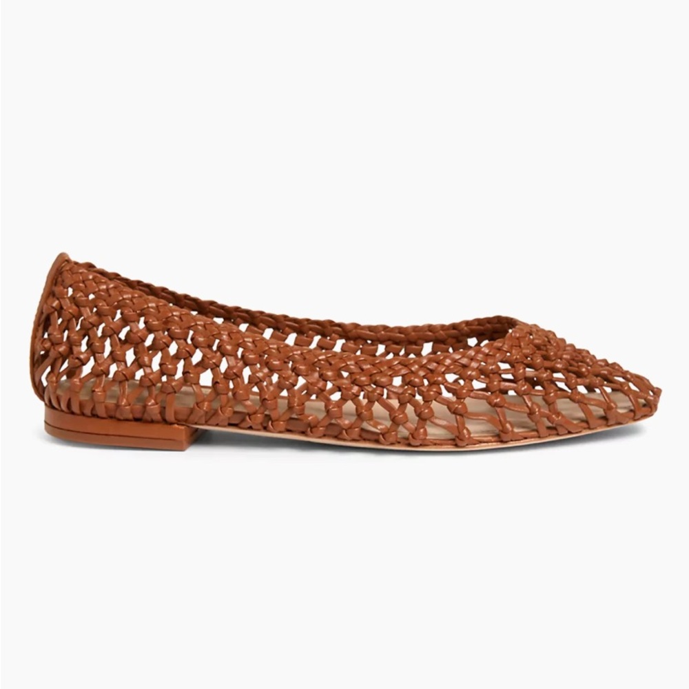 Saks Fifth Avenue  Balett Leather Flats Size 37 Tan Colored.